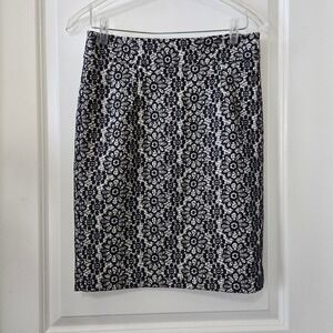 Banana Republic Flora Lace Pencil Skirt Polyester Classic Workwear Size 0 Women